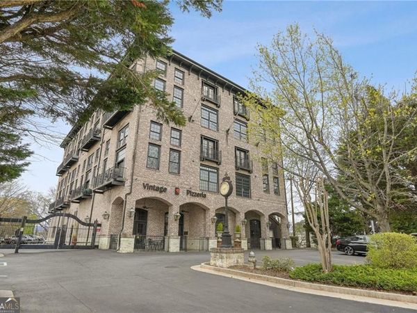 5434 Peachtree Road, Unit 119, Atlanta, GA 30341