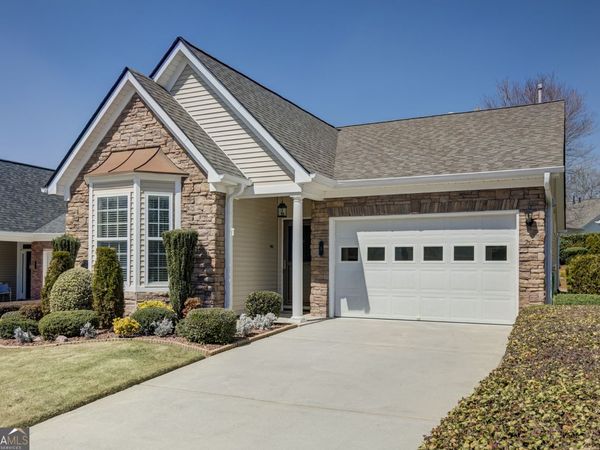 5 Hampshire Lane, Newnan, GA 30265