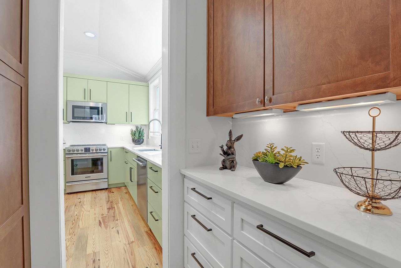 105 Barnaby Photo 26