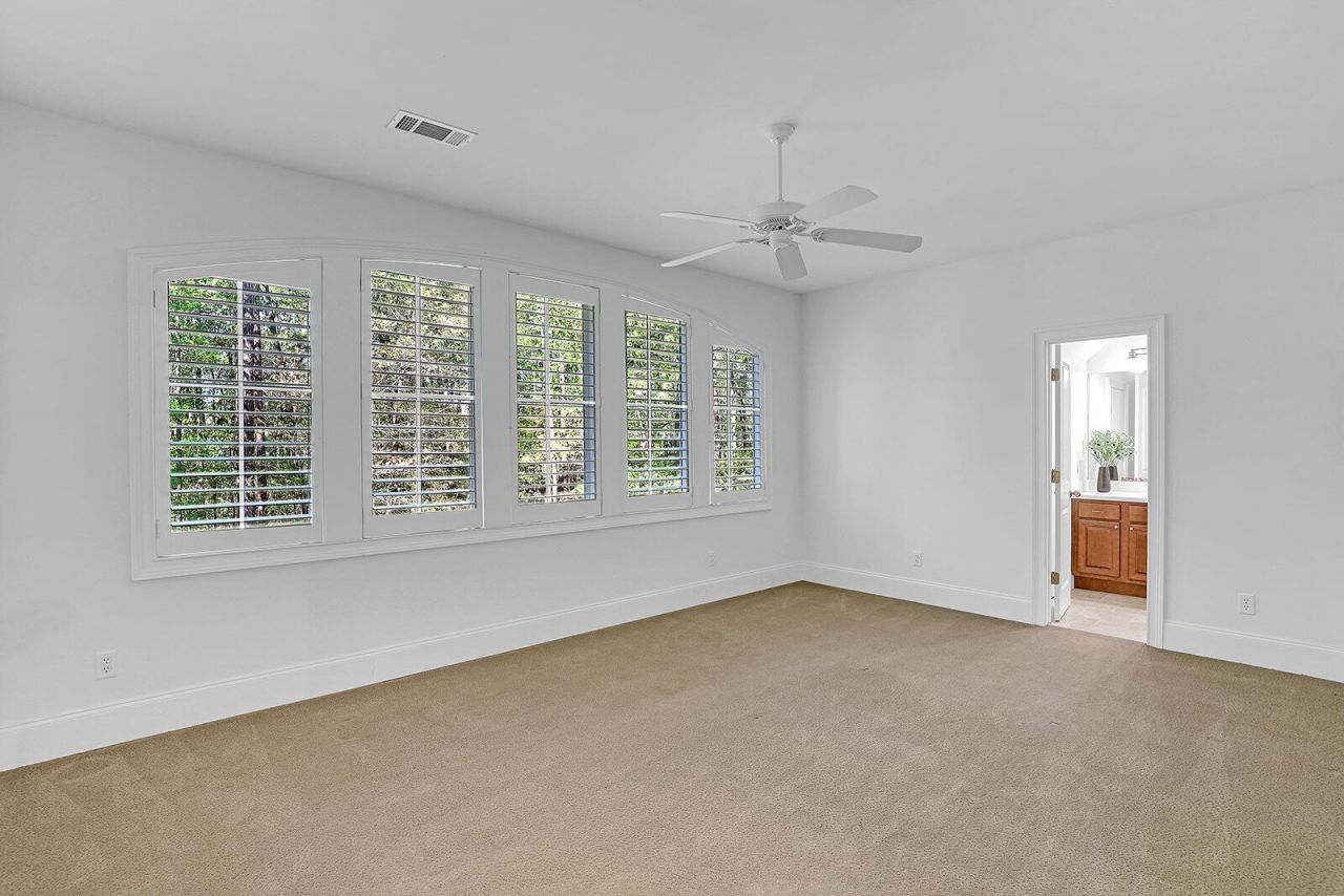 105 Barnaby Photo 45