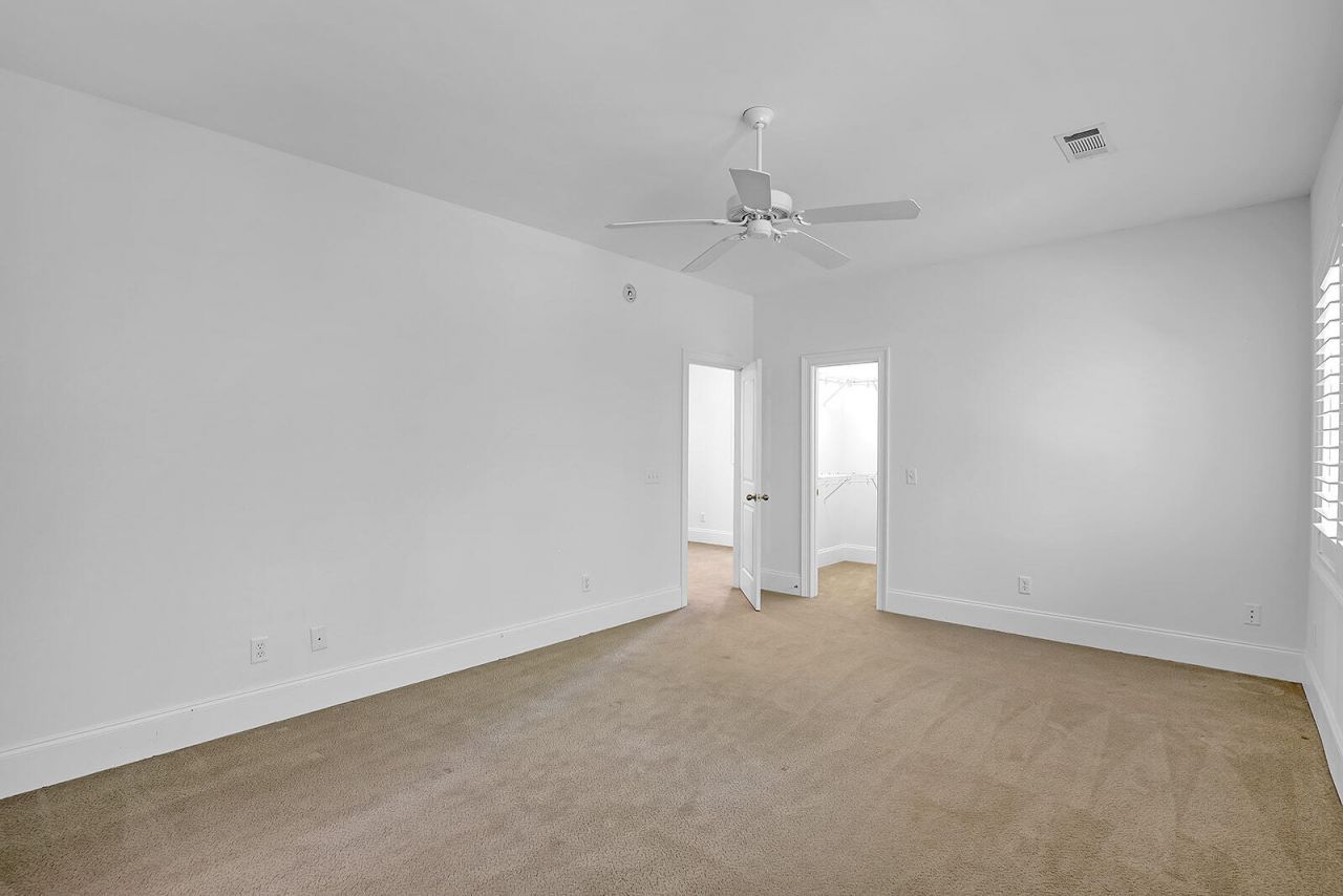 105 Barnaby Photo 46