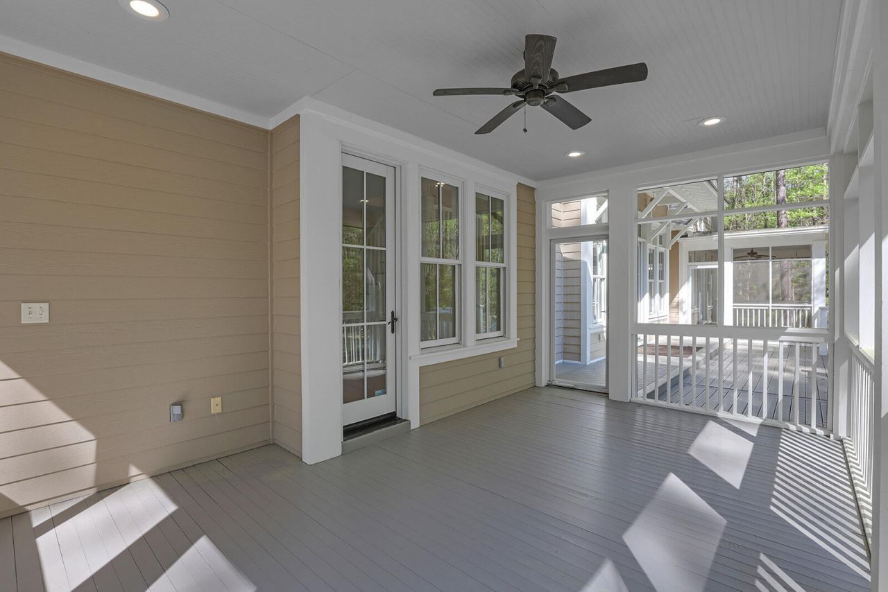 105 Barnaby Photo 64