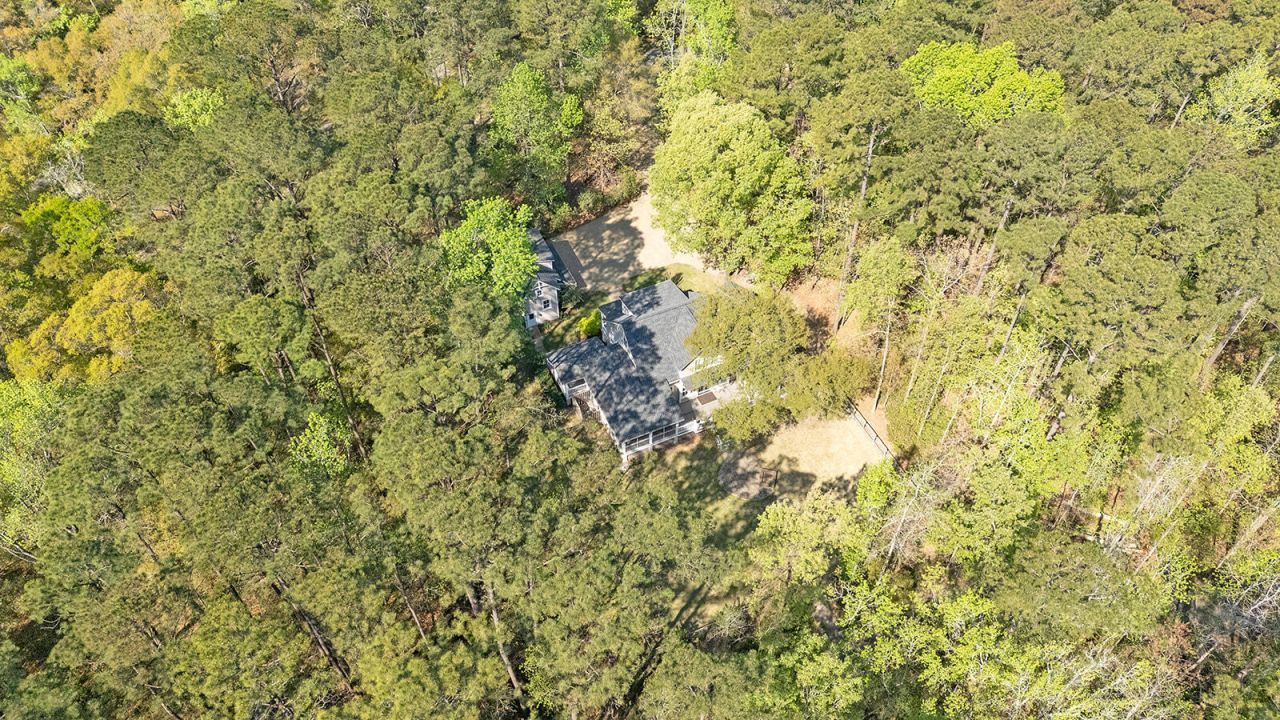 105 Barnaby Photo 74