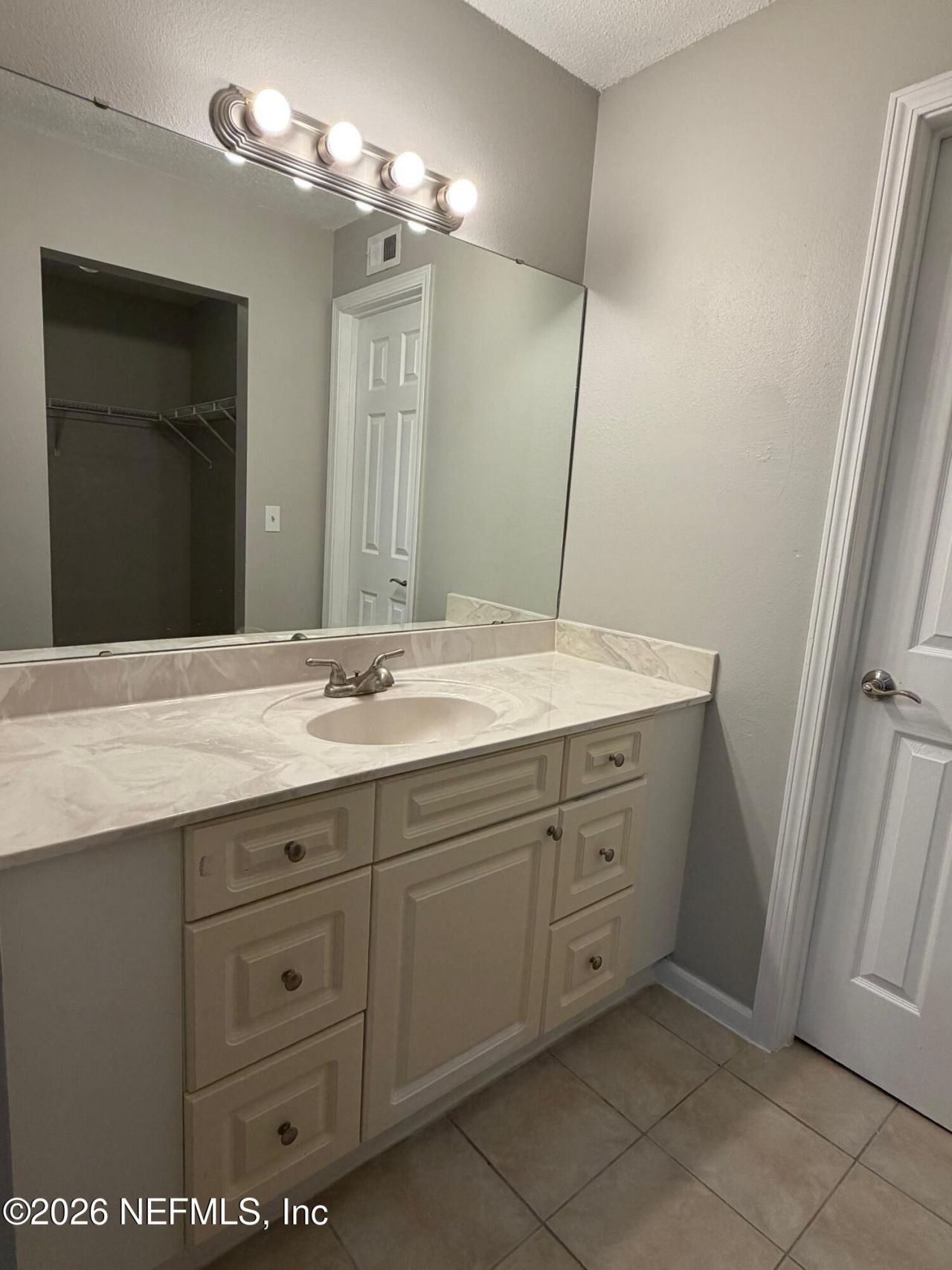 3864 La Mirada Drive, Unit 6, Jacksonville, FL 32217 Photo