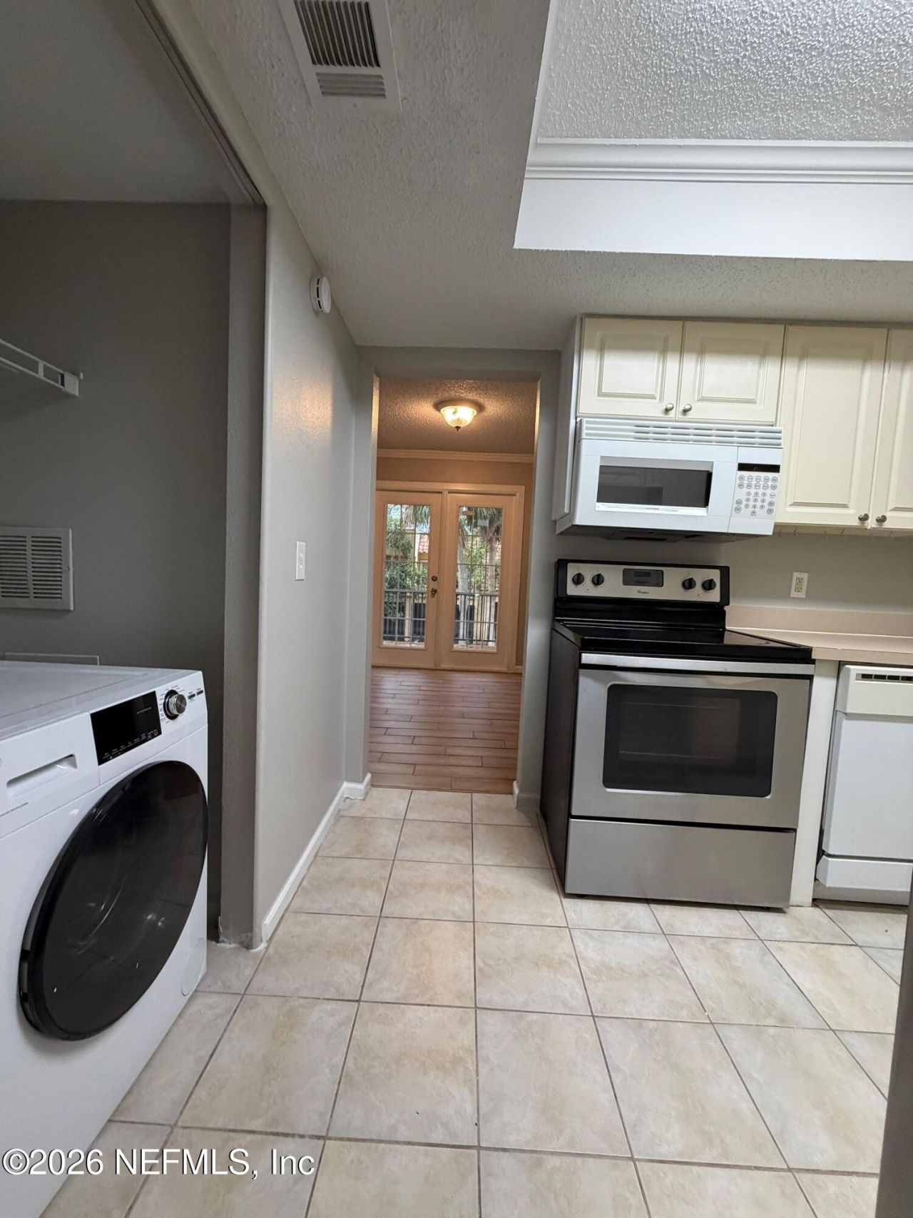 3864 La Mirada Drive, Unit 6, Jacksonville, FL 32217 Photo