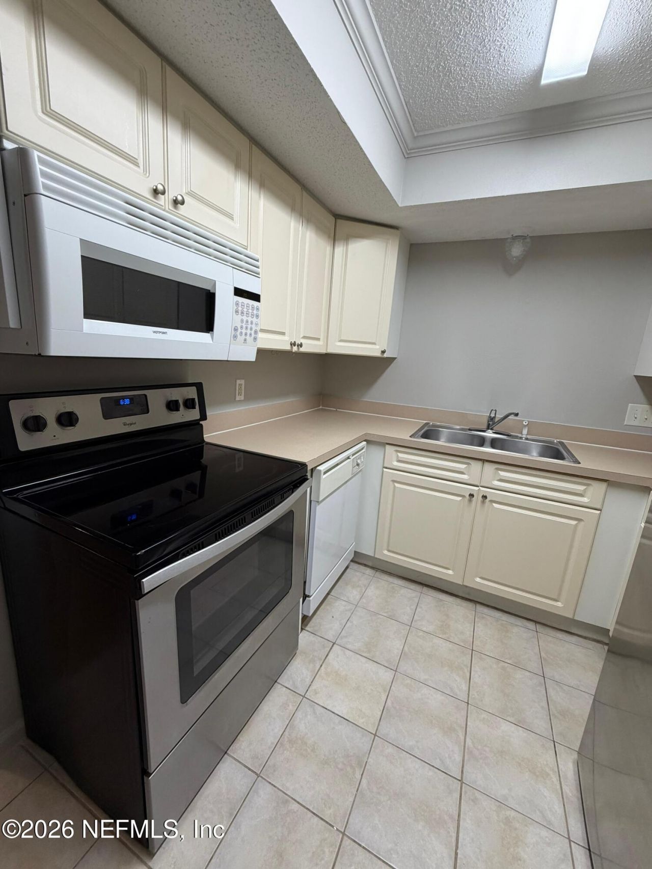 3864 La Mirada Drive, Unit 6, Jacksonville, FL 32217 Photo