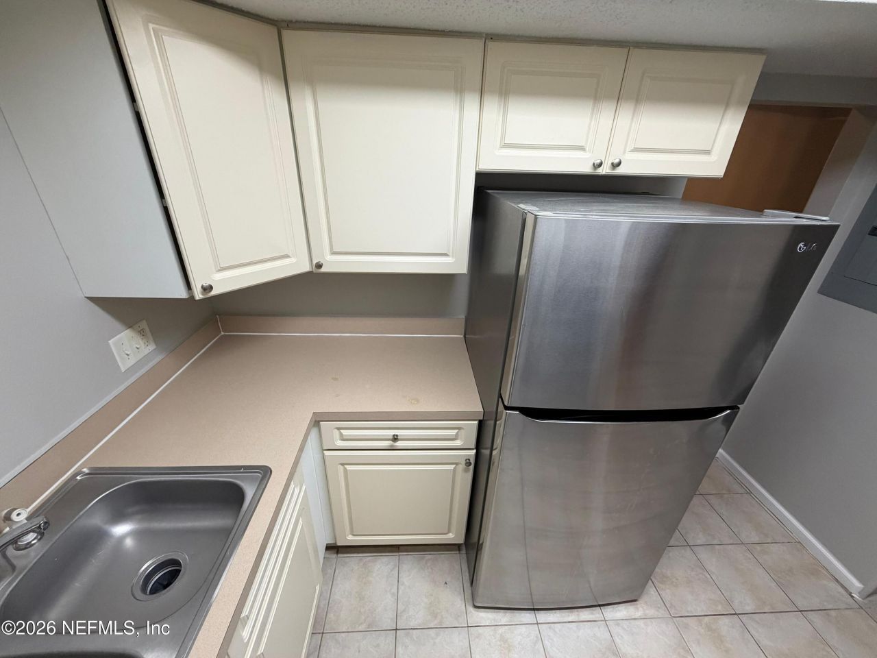 3864 La Mirada Drive, Unit 6, Jacksonville, FL 32217 Photo