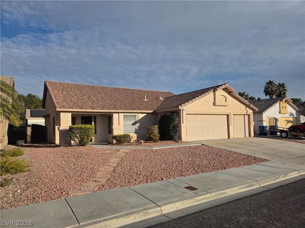 5204 Sun Gem Court, Las Vegas, NV 89130