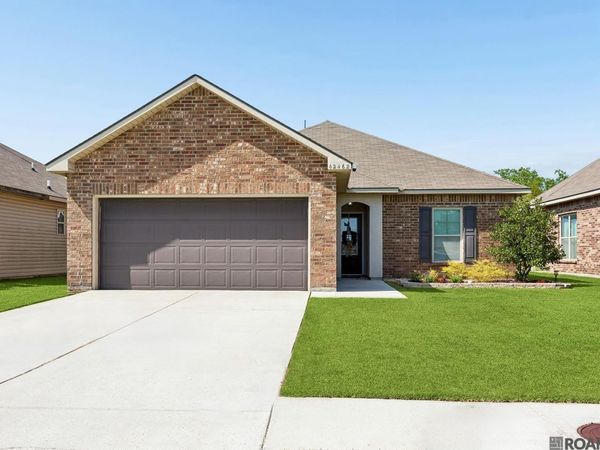 42462 Harborstone Ave, Prairieville, LA 70769