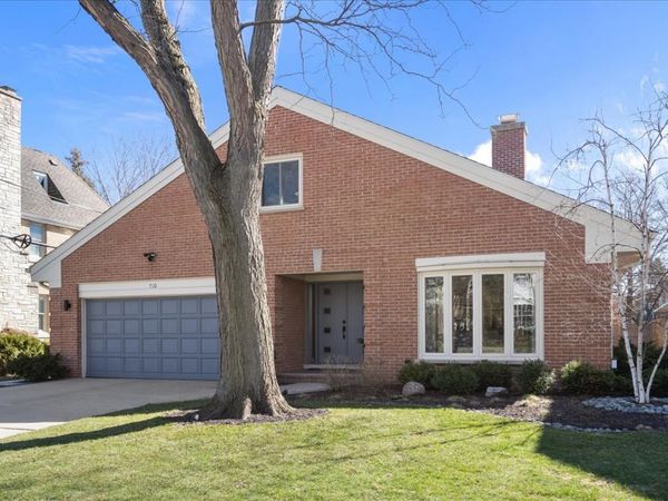 710 Ouilmette Lane , Wilmette, IL 60091