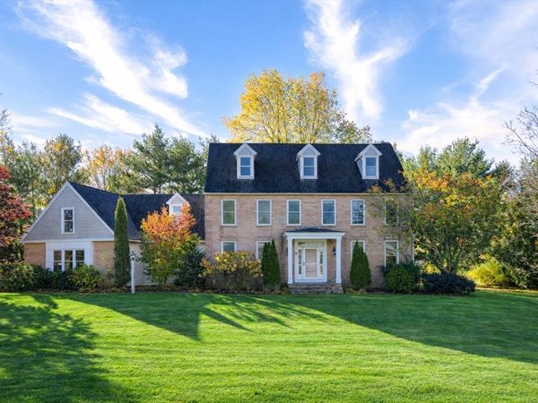 19 Brickyard Lane, Westborough, MA 01581