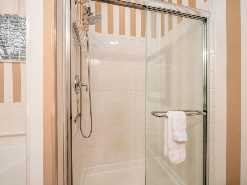 380 Westgreen Lane, Westerville, OH 43082 Photo 18