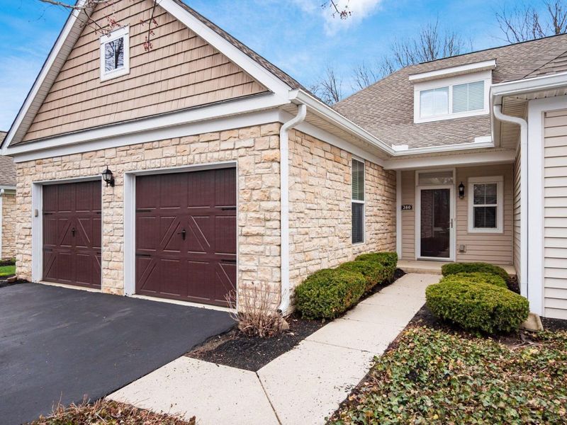 380 Westgreen Lane, Westerville, OH 43082 Photo 2