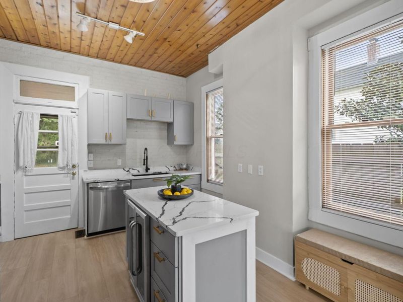 74 E Dodridge Street, Columbus, OH 43202 Photo 10