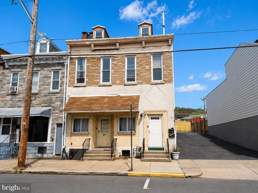 845 N 8th Street, Reading, PA 19604 Main Photo