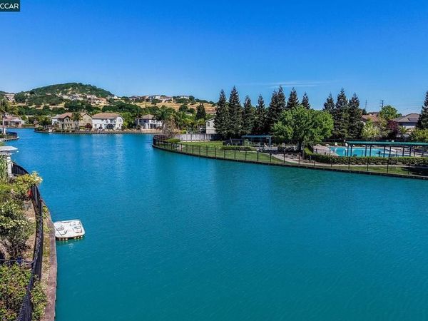 510 Crystal Rose Court, Fairfield, CA 94534