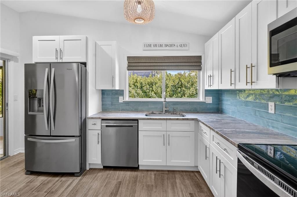 6458 Royal Woods Dr, Fort Myers, FL 33908 Photo