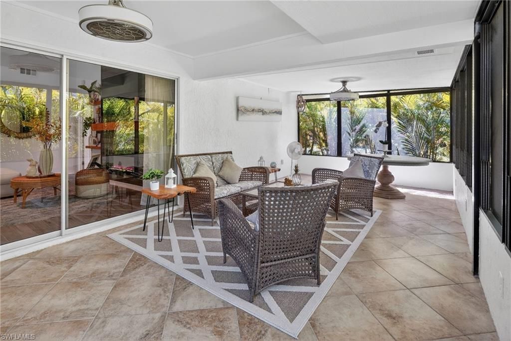6458 Royal Woods Dr, Fort Myers, FL 33908 Photo