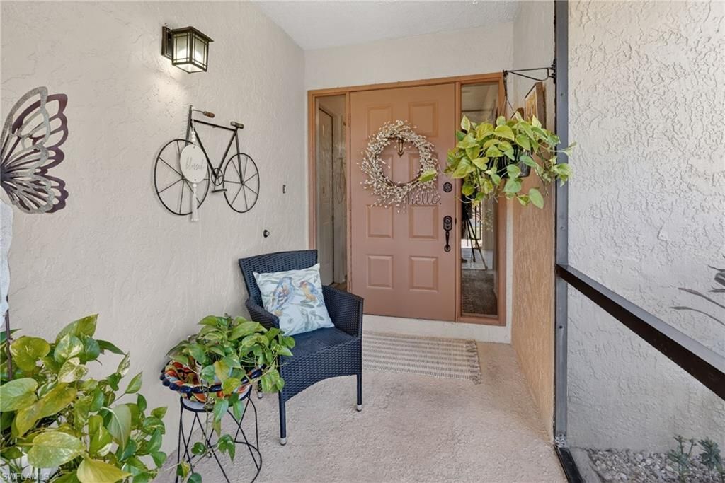 6458 Royal Woods Dr, Fort Myers, FL 33908 Photo