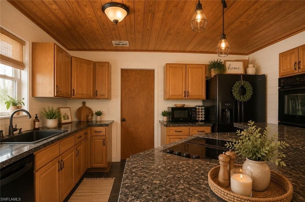 20325 Idlewood Rd, North Fort Myers, FL 33917 Photo