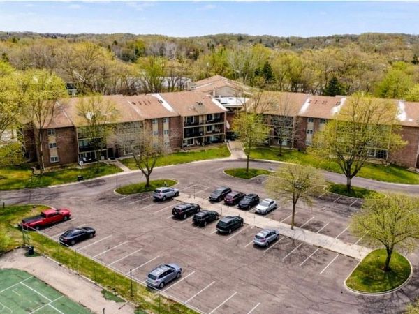 3850 Plymouth Boulevard, Unit 223, Plymouth, MN 55446