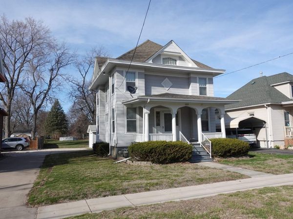 1539 E LOSEY Street, Galesburg, IL 61401