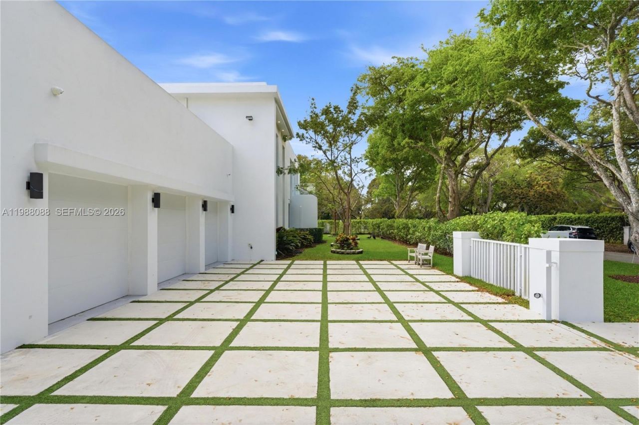 6285 Old Cutler Rd , Pinecrest, FL 33156 Photo