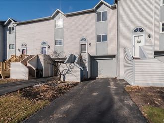 164 Iron Oak Circle Liverpool, NY 13088