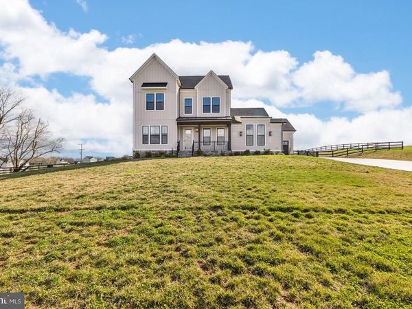 38732 SILVER KING CIRCLE, WATERFORD, VA 20197