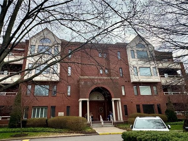 100 Denniston St , Unit 422, Pittsburgh, PA 15206