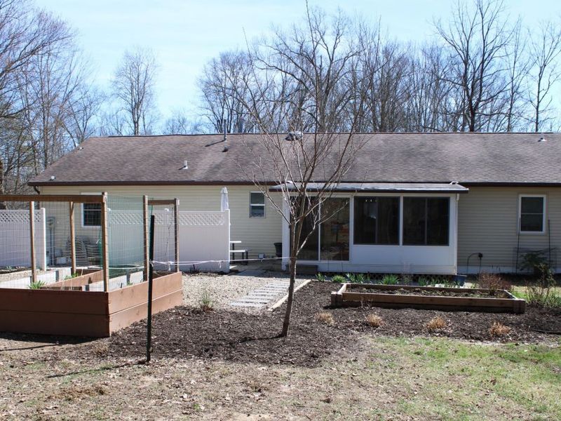 870 Iroquois Court, Unit A, Sugar Grove, OH 43155 Photo 4