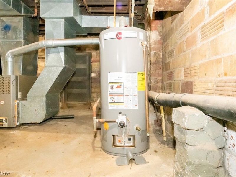 2241 Tuscarawas Street W, Canton, OH 44708 Photo 28