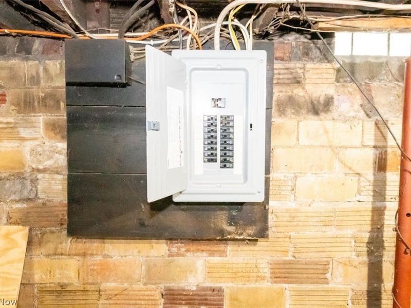 2241 Tuscarawas Street W, Canton, OH 44708 Photo 29