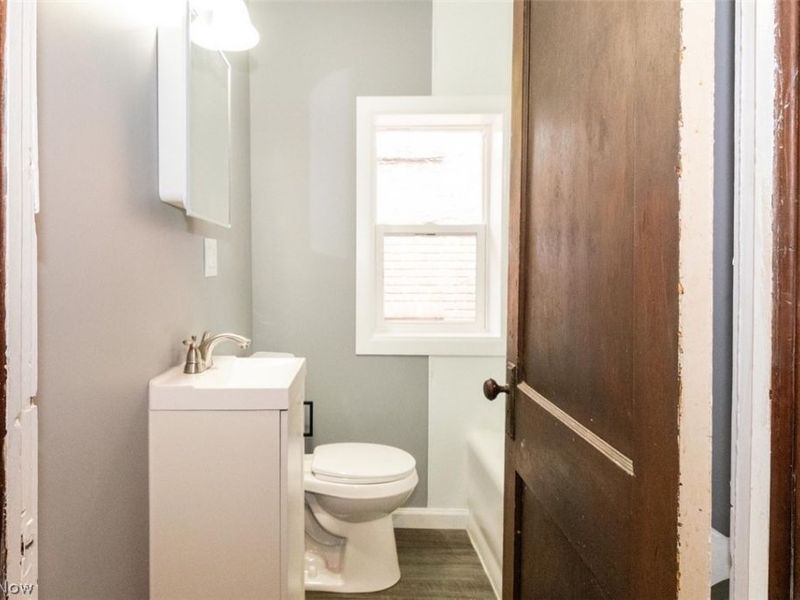 2241 Tuscarawas Street W, Canton, OH 44708 Photo 9