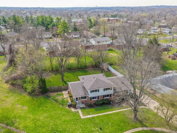 27 Blackwell Court, Fairfield, OH 45014