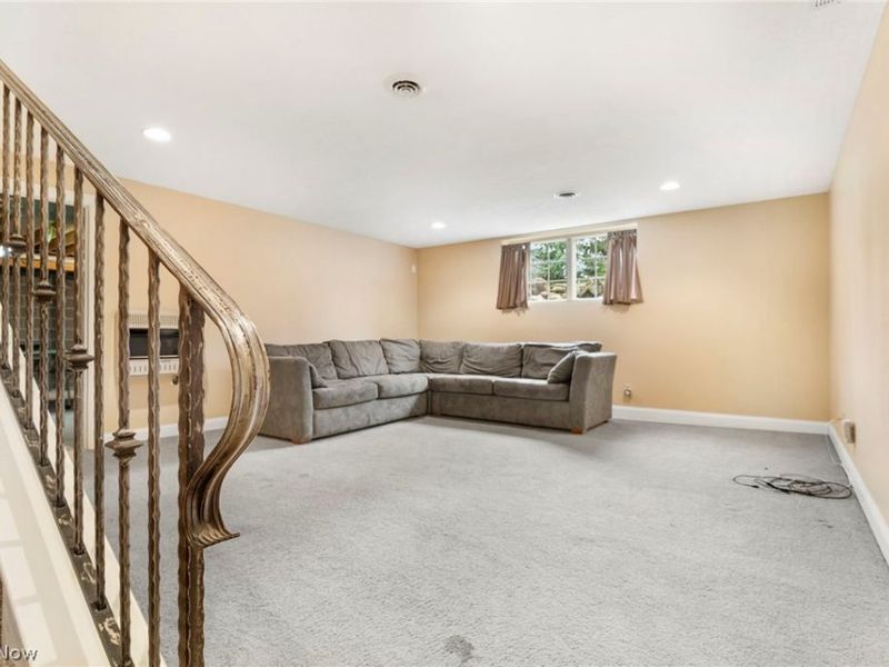 2041 Penhurst Circle NE, North Canton, OH 44720 Photo 26