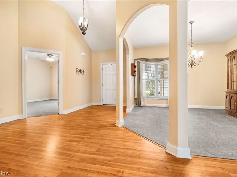 2041 Penhurst Circle NE, North Canton, OH 44720 Photo 7