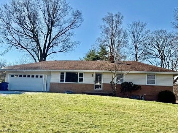 1264 Everbright Drive , Uniontown, OH 44685