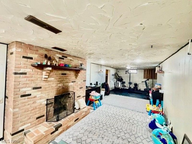 1264 Everbright Drive, Uniontown, OH 44685 Photo 15