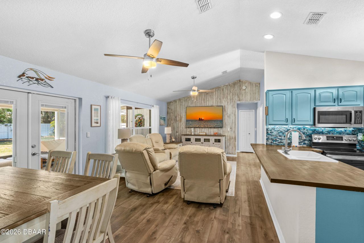 816 S Myrtle Avenue, New Smyrna Beach, FL 32168 Photo