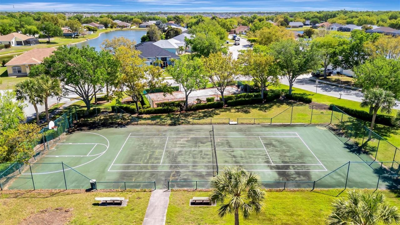 4510 29th Avenue Circle E, Palmetto, FL 34221 Photo