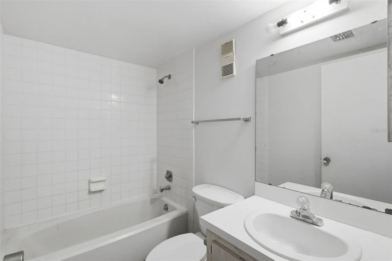 100 Sweetgum Woods Court, Unit 9B, Deltona, FL 32725 Photo