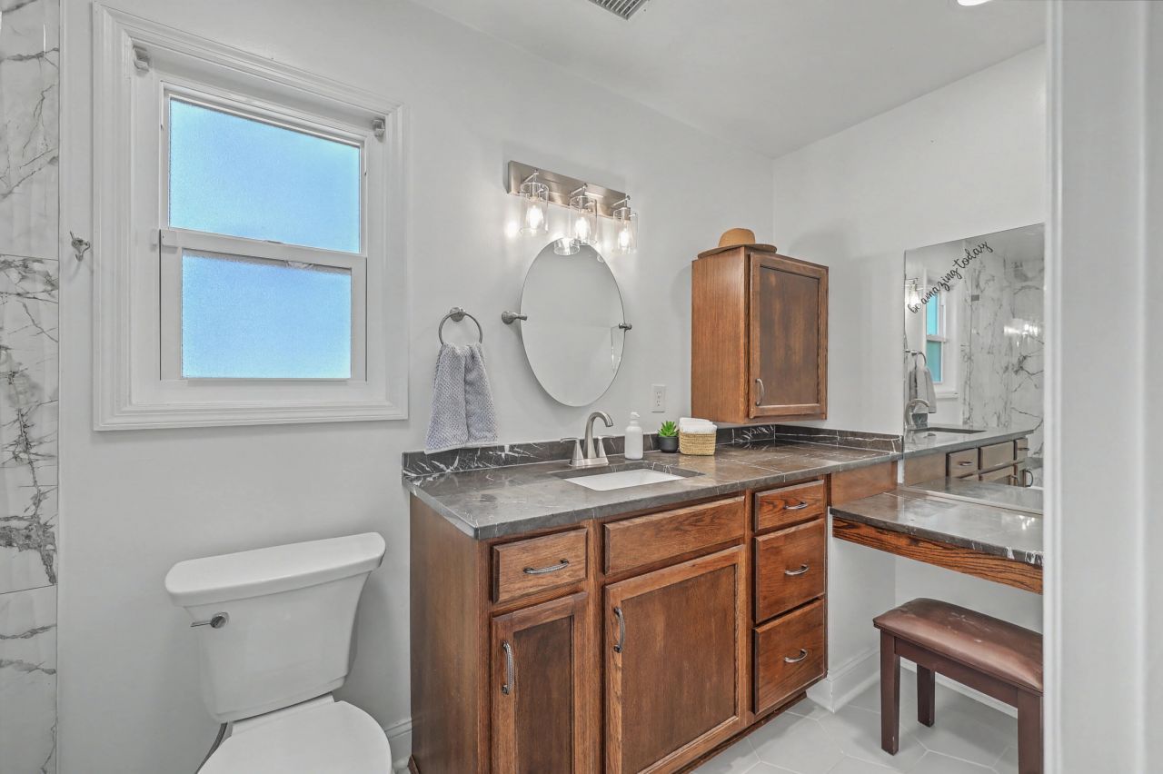 206 Jasmine Drive Photo 20