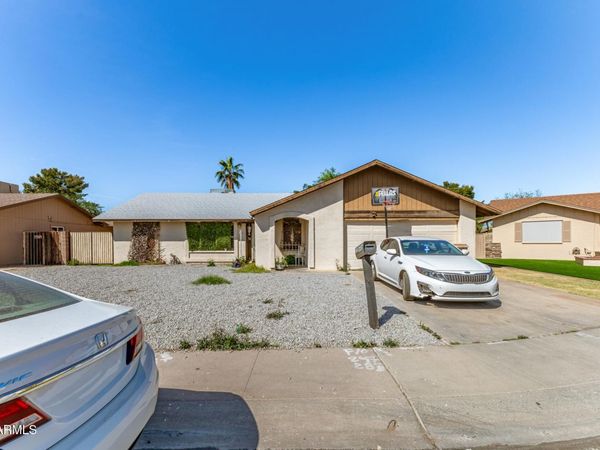 15646 N 56TH Avenue, Glendale, AZ 85306