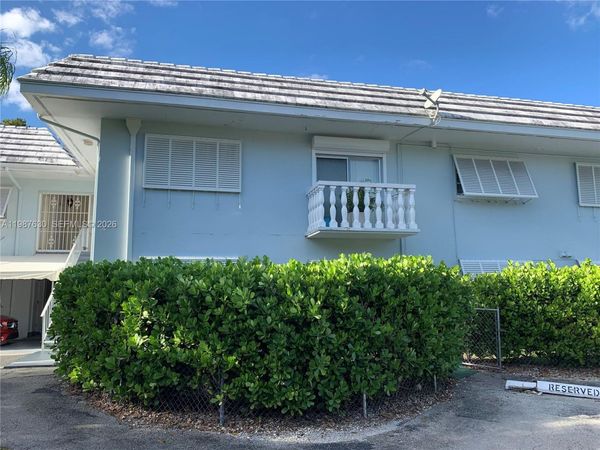 1200 Mariposa Ave, Unit E104, Coral Gables, FL 33146