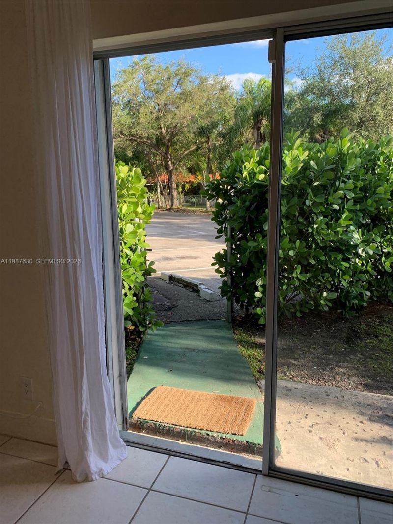 1200 Mariposa Ave, Unit E104, Coral Gables, FL 33146 Photo
