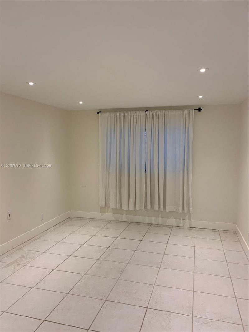 1200 Mariposa Ave, Unit E104, Coral Gables, FL 33146 Photo