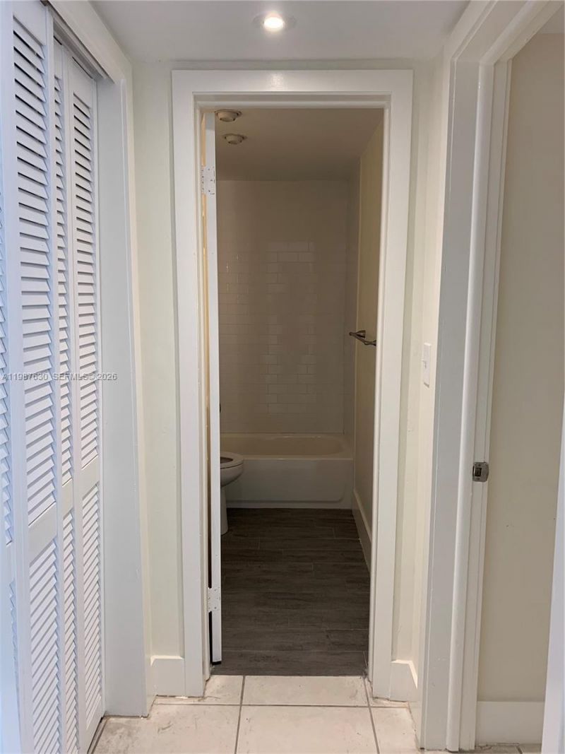 1200 Mariposa Ave, Unit E104, Coral Gables, FL 33146 Photo