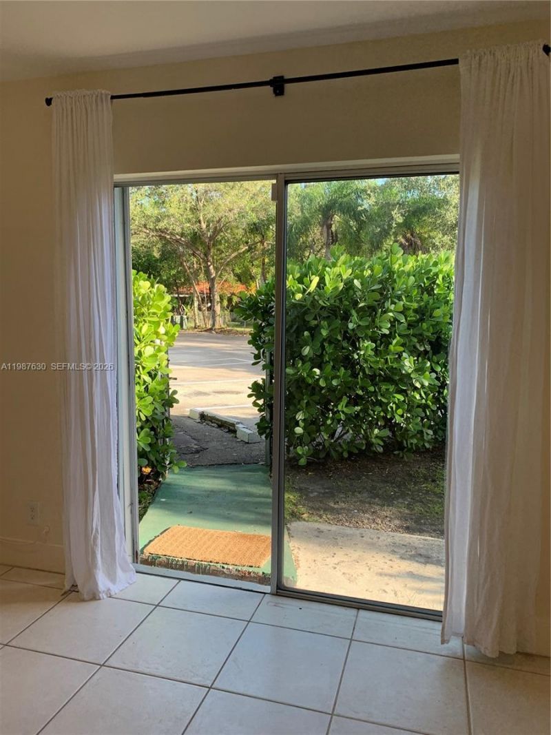 1200 Mariposa Ave, Unit E104, Coral Gables, FL 33146 Photo