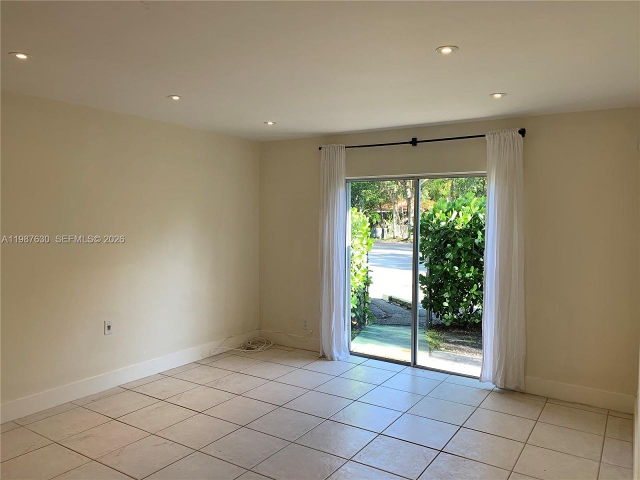1200 Mariposa Ave, Unit E104, Coral Gables, FL 33146 Photo